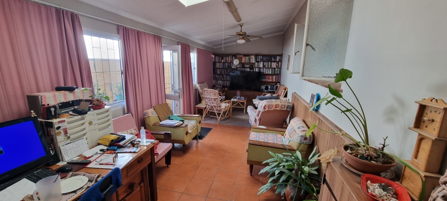 4 Bedroom Property for Sale in Strand North Western Cape